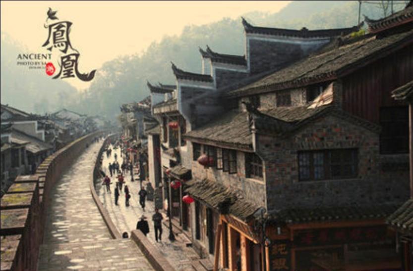 有一块占地25公顷的正方形绿地如果它的边长各延长200米那么绿地的面积增加多少公顷？游戏画面